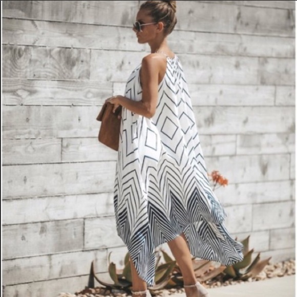 NWOT VICI Geo Printed Handkerchief Dress - Picture 5 of 6